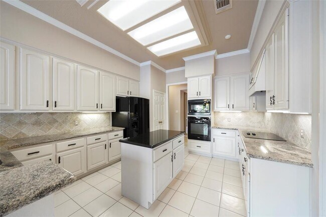 Building Photo - 39 Wild Meadow Ct