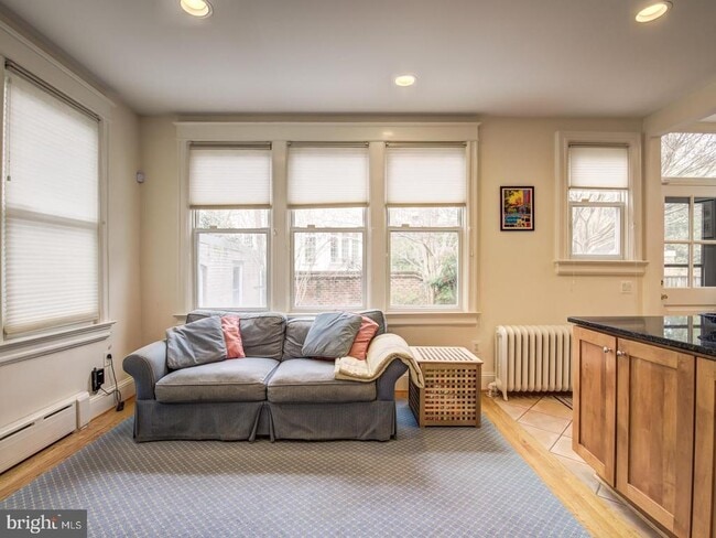 Building Photo - 3629 Ordway St NW