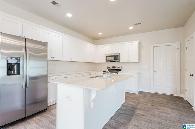 Building Photo - 295 Ridgeview Cir