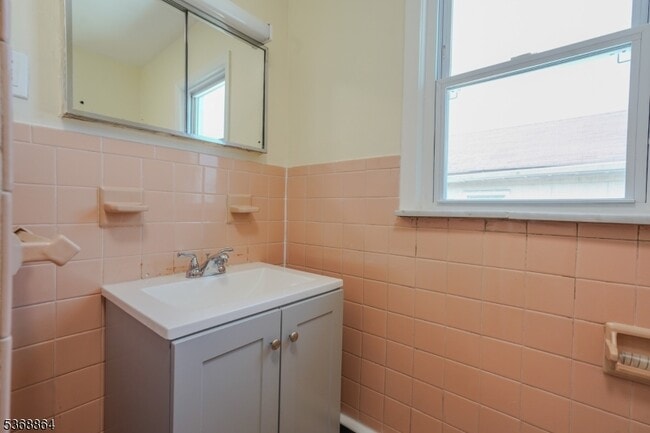 Building Photo - 47 Brighton Terrace