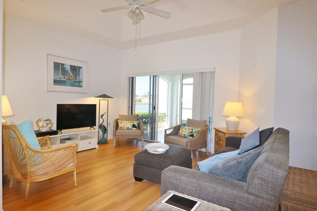 Building Photo - 1812 Sandhill Crane Dr
