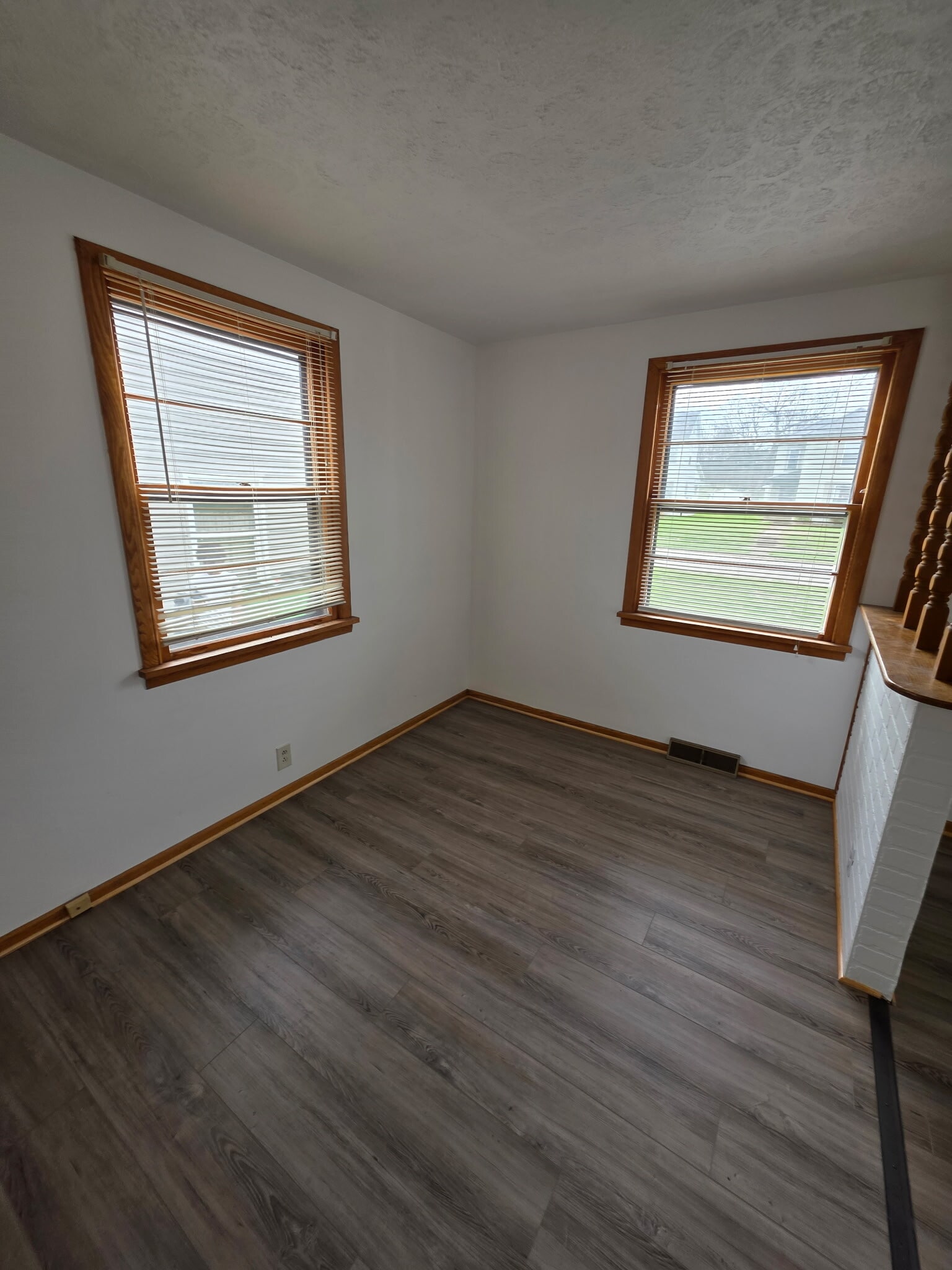 Building Photo - 1204 Kenilworth Ave