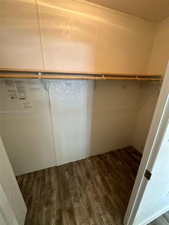 Building Photo - 11832 Leeward Pl