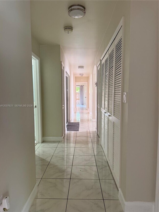 Building Photo - 1107 NW 132nd Ct