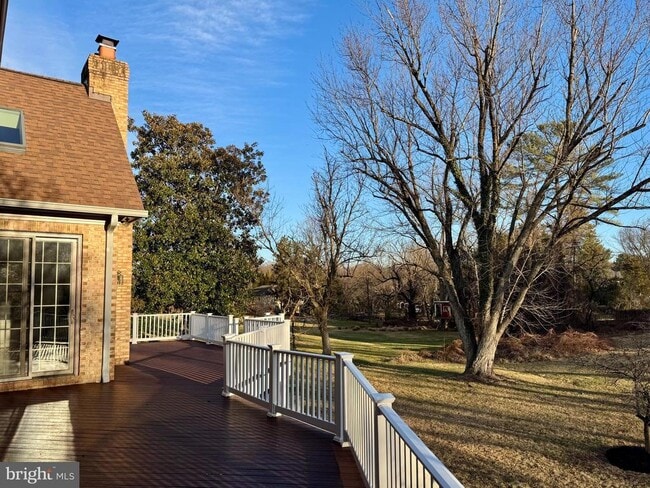 Building Photo - 8951 Brook Rd