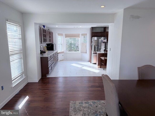 Building Photo - 6610 Cottontail Ct