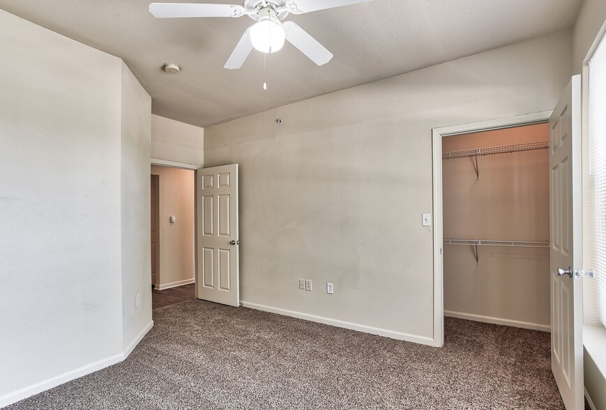 Addison Park 4901 Pacific Dr Arlington TX 76001 Apartment Finder