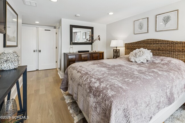 Building Photo - 124 2nd Ave