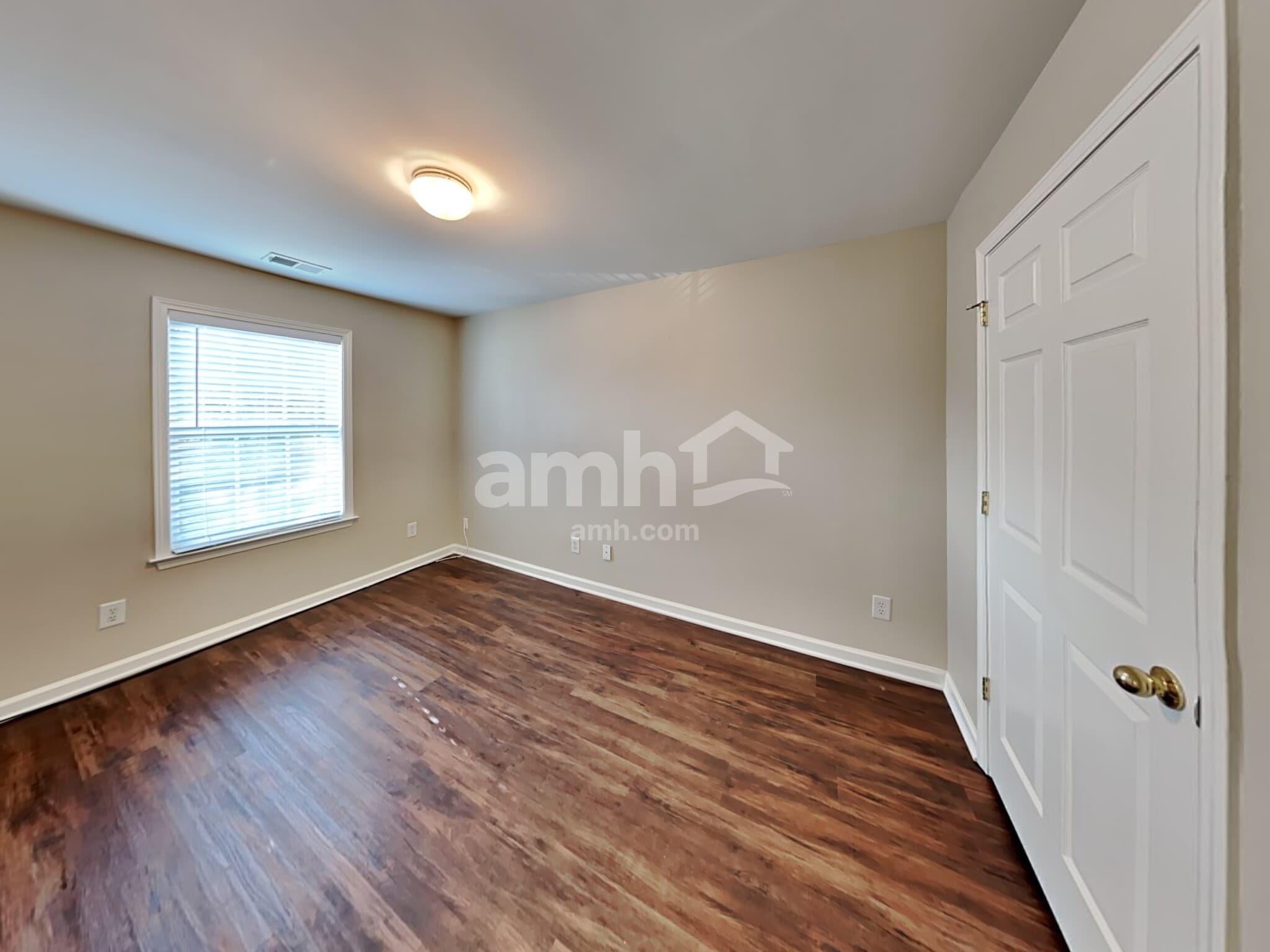 Building Photo - 219 Highland Falls Dr