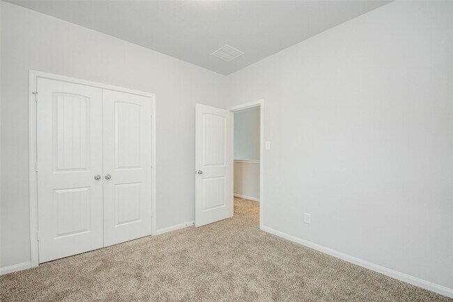 Building Photo - 21915 Grand Majestic Dr