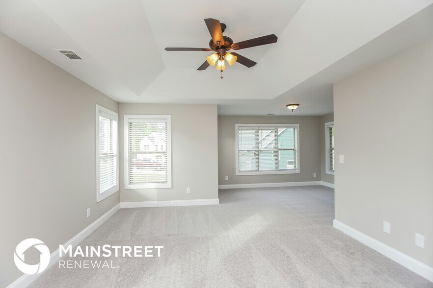 Building Photo - 18 Sweetwater Bridge Tr