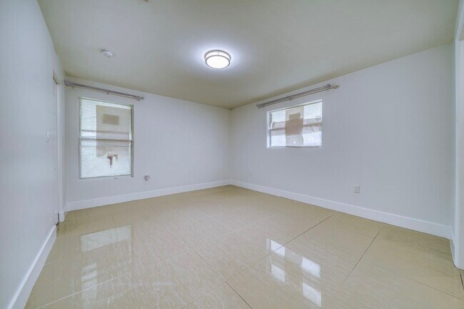 Building Photo - 11492 SW 190th Terrace Rd