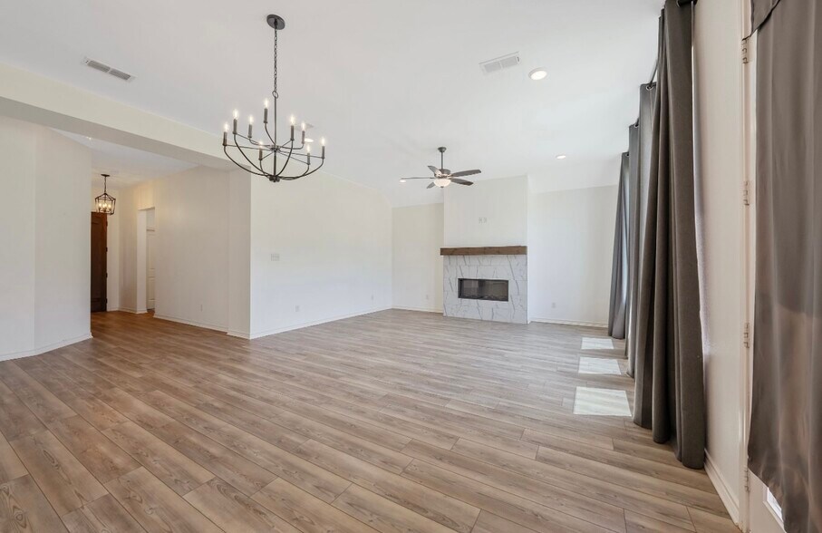 Building Photo - 14861 Turtle Creek Ranch Rd