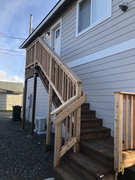 Building Photo - 7411 S Park Ave