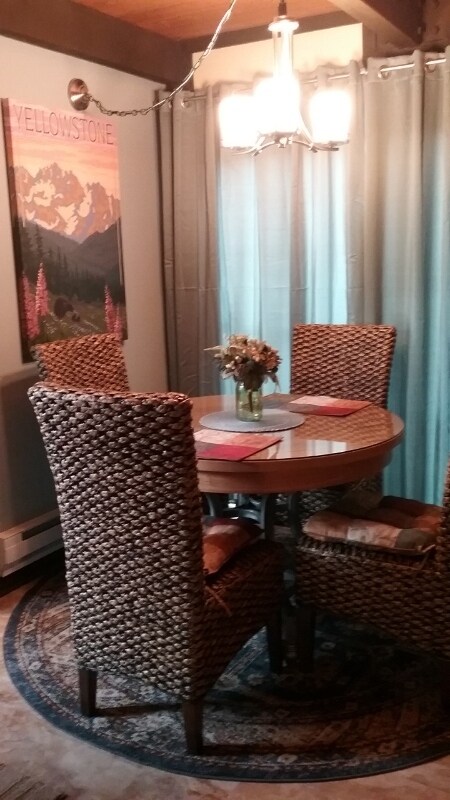 Building Photo - 2180 Yellowtail Rd