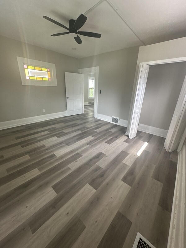 Building Photo - 3155 W 84th St