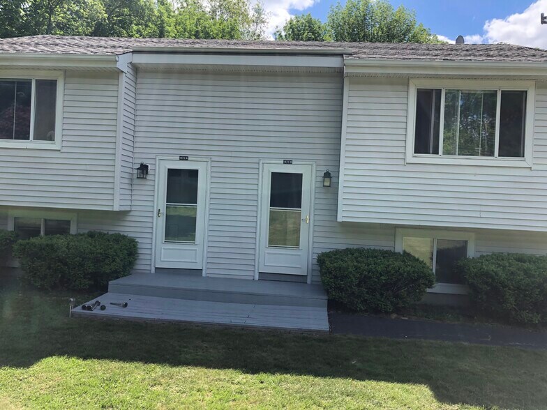 Building Photo - 1473 Stafford Rd