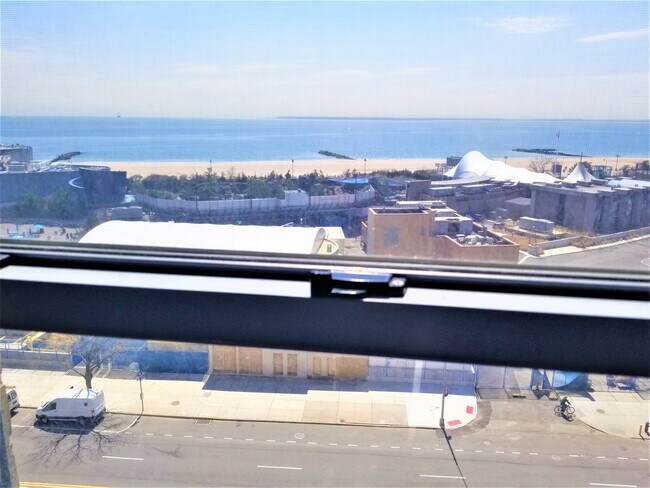 Building Photo - 601 Surf Ave