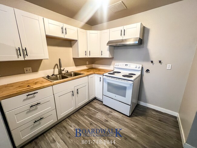 Building Photo - Amazing 2 bed 1 bath apartment in SLC