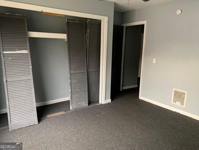 Building Photo - 95 Willowick Dr