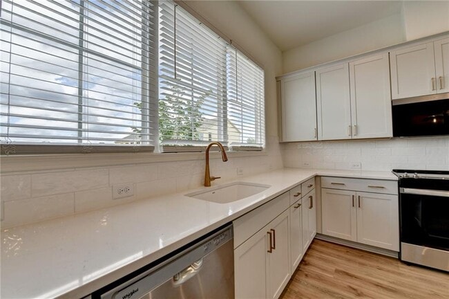 Building Photo - 430 Argosy Pk Cir