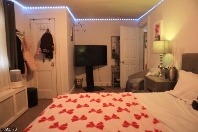 Building Photo - 32 Whippany Ave