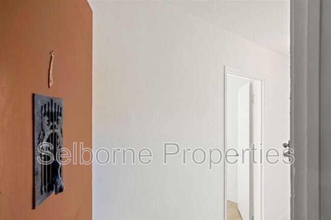 Building Photo - 369 Colusa Ave