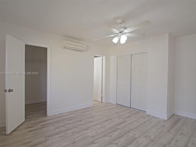 Building Photo - 5510 Johnson St