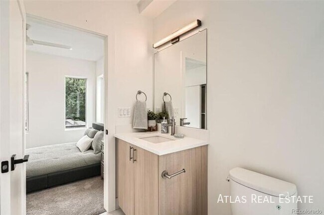 Building Photo - 115 W 2nd Ave