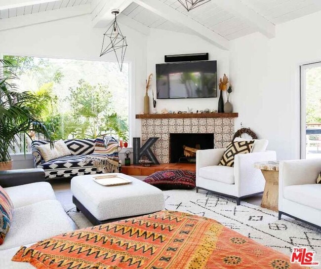 Building Photo - 30606 La Sonora Dr