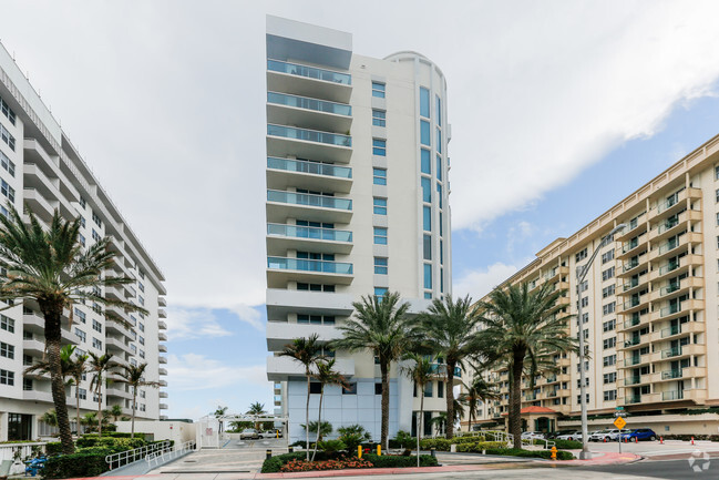 Building Photo - Waverly Surfside Beach