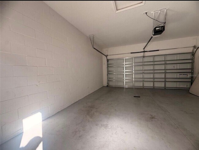 Building Photo - 1661 Cross Prairie Pkwy