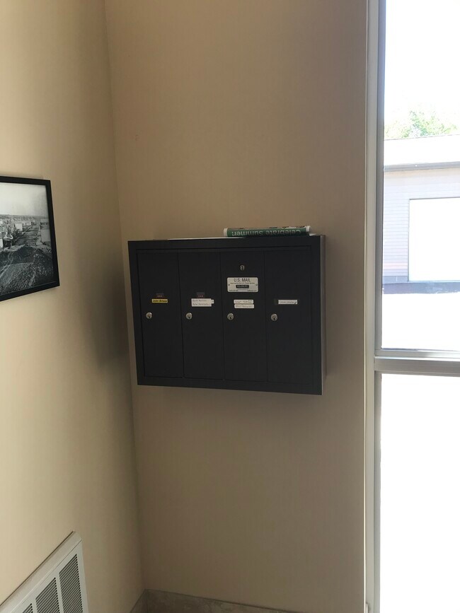 Building Photo - 1011 E Central Entrance