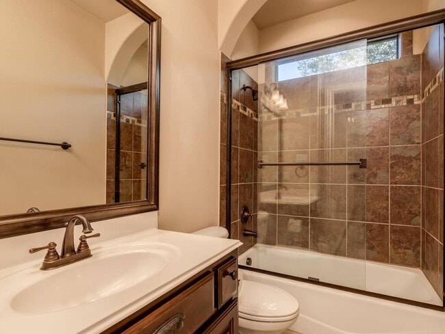 Building Photo - 2321 Gilia Dr