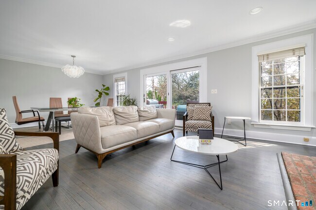 Building Photo - 47 Indian Harbor Dr