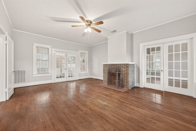 Building Photo - 1603 Branard St