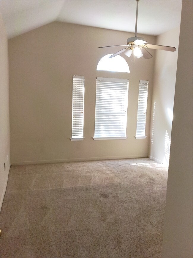 Building Photo - 23902 Spring Dane Dr