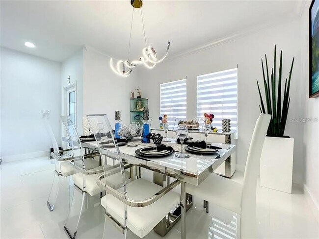 Building Photo - 2143 Camden Loop