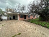 Building Photo - Great home in South Bossier