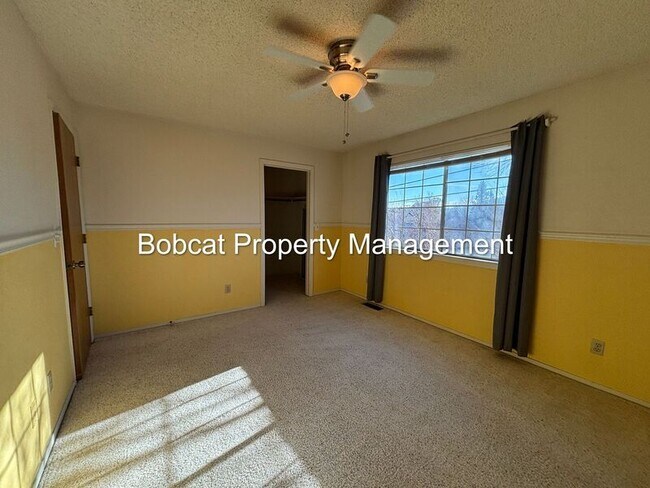 Building Photo - 1420 Douglas Ave