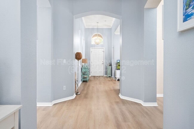 Building Photo - 409 Los Caminos Street