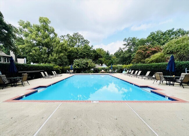 Building Photo - 258 Archer's Mead