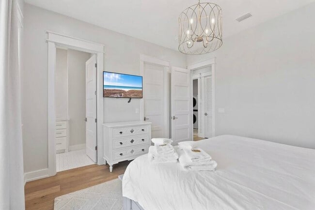 Building Photo - 107 Benicia Pl