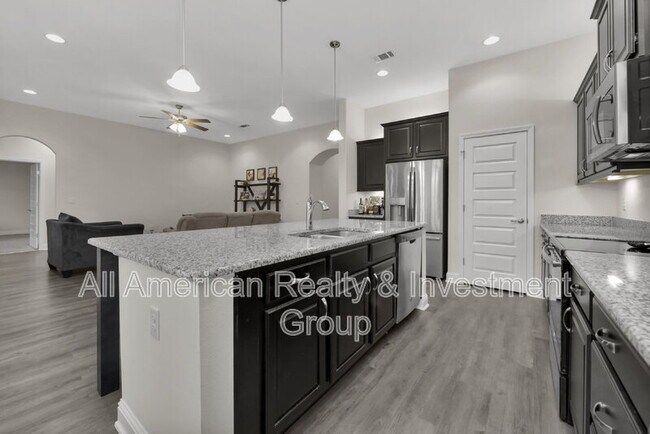 Building Photo - 8001 Silver Maple Dr