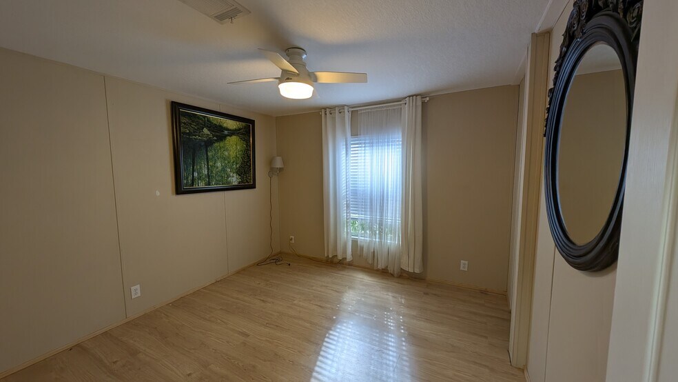 third bedroom - 3023 SW 50th St