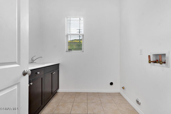 Building Photo - 4968 Princess Dr