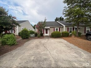 Building Photo - 4010 Calypso Dr
