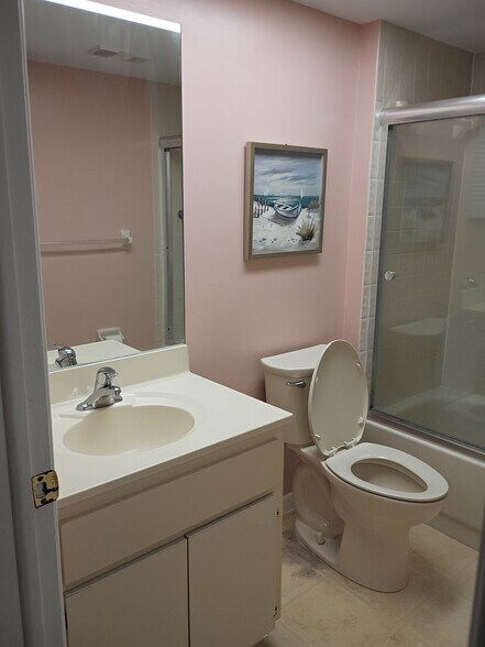 Building Photo - 9881 113th St