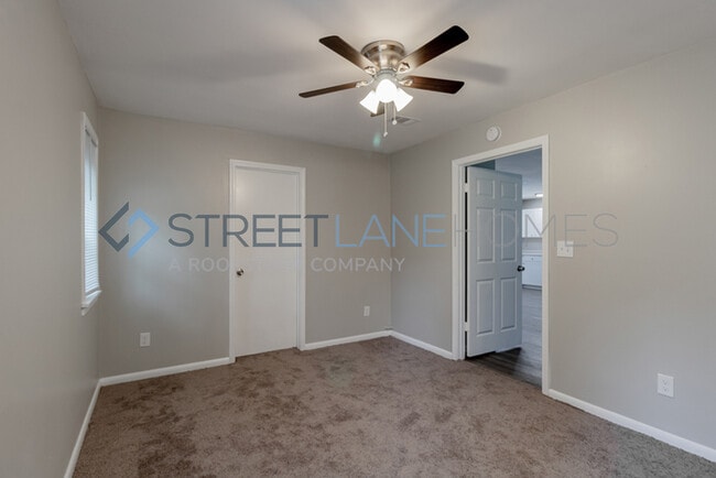 Building Photo - Charming 3 Bedroom in Warner Robins!