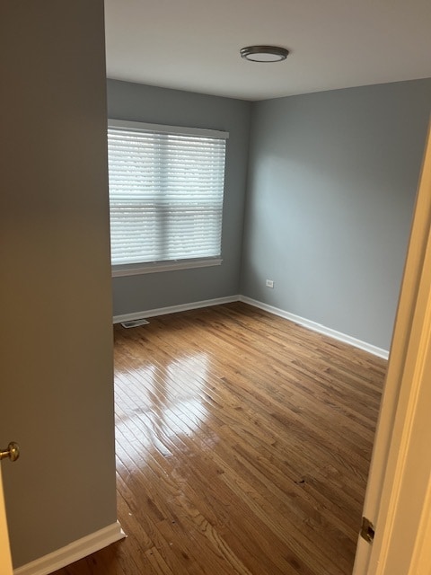 Building Photo - 7256 N Rogers Ave